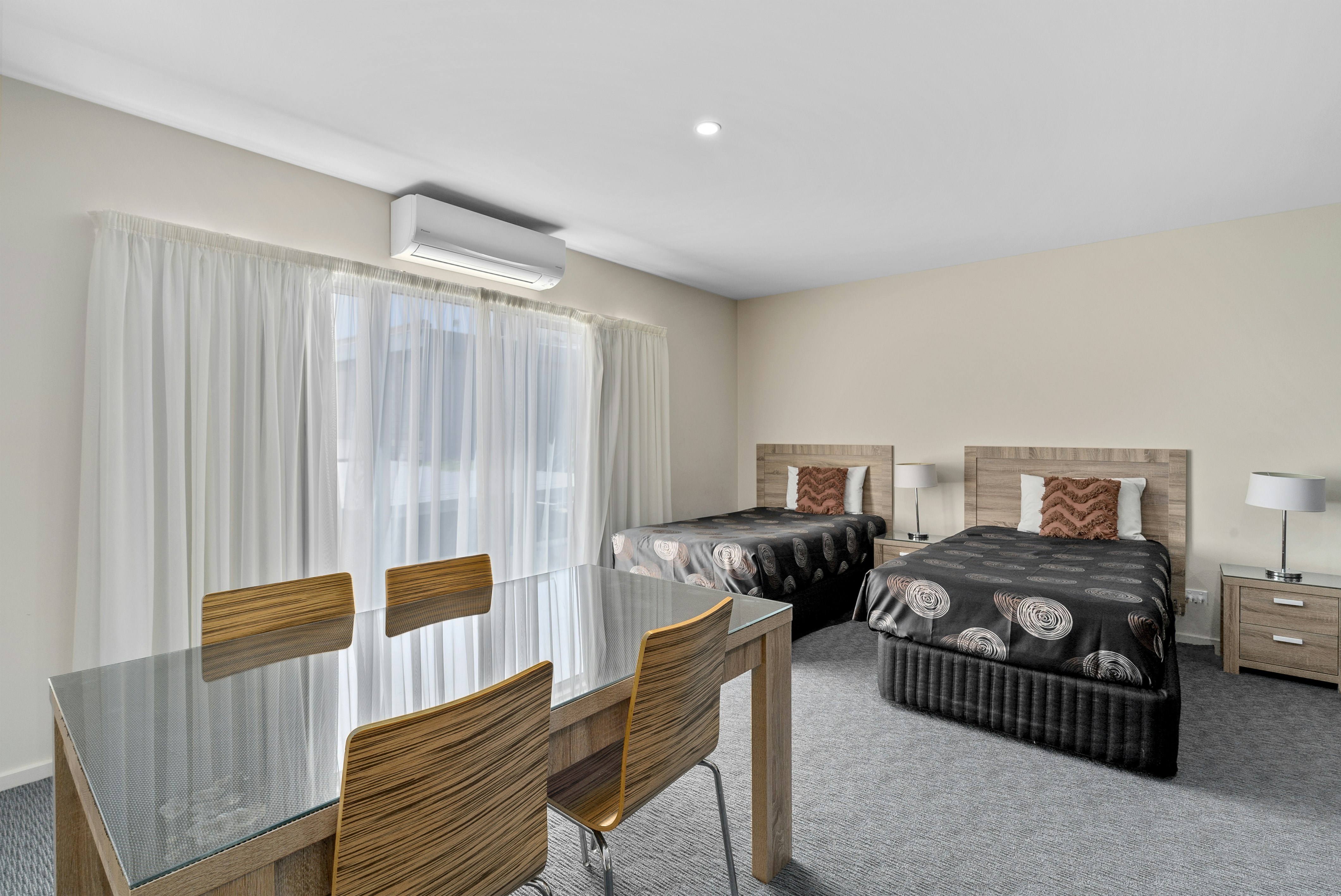 Sherbourne Terrace Hotel 23/39
