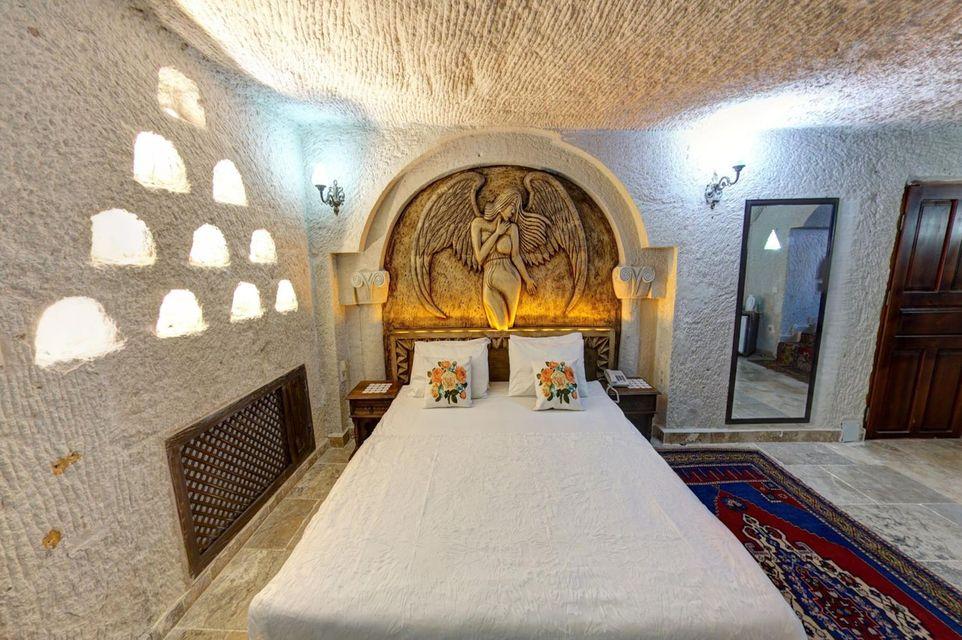 جناح جونيور بحوض جاكوزي