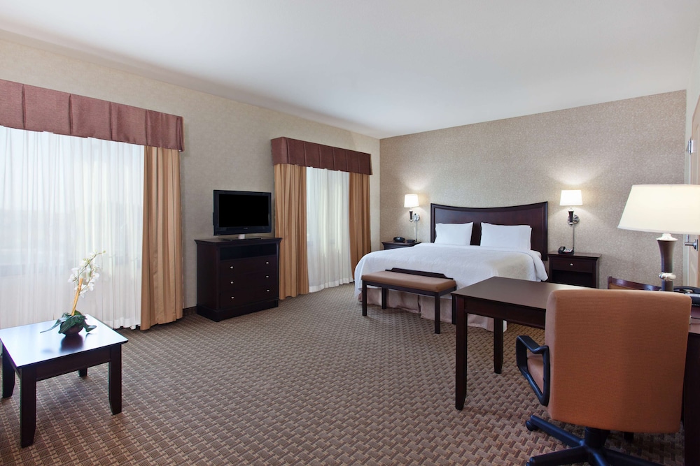 Hampton Inn Suites Oakland Airport 22/63