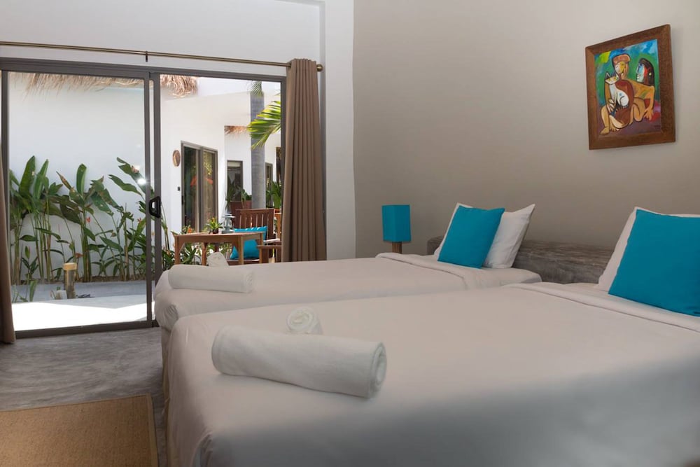 Secret Garden Beach Resort 20/70