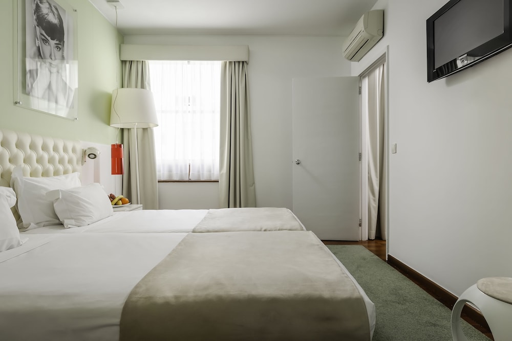 Florida Hotel 13/67