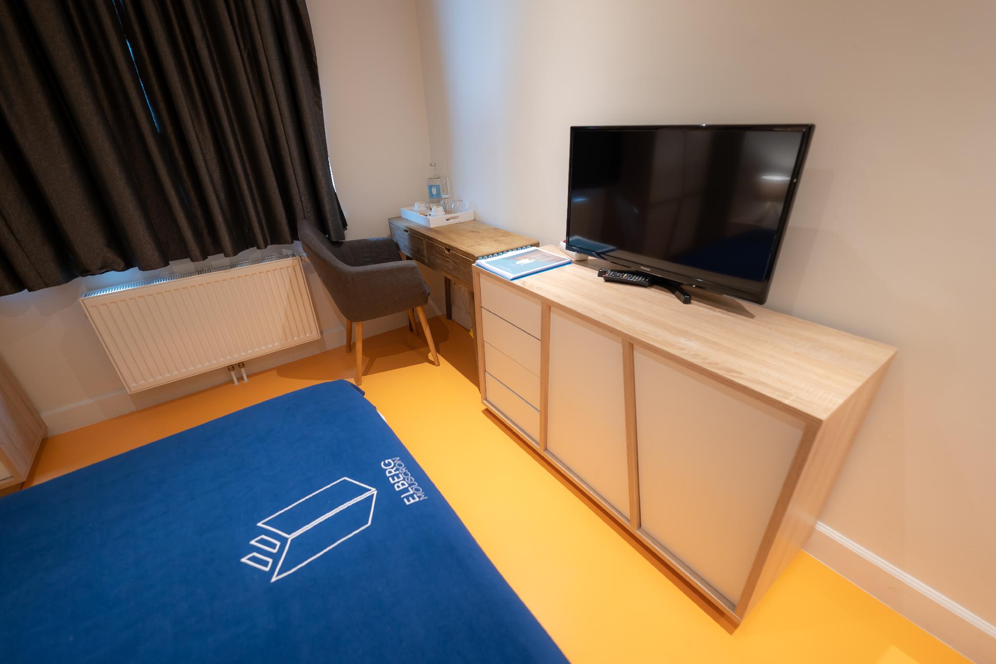 Elberg Hotel & Apartments 23/29