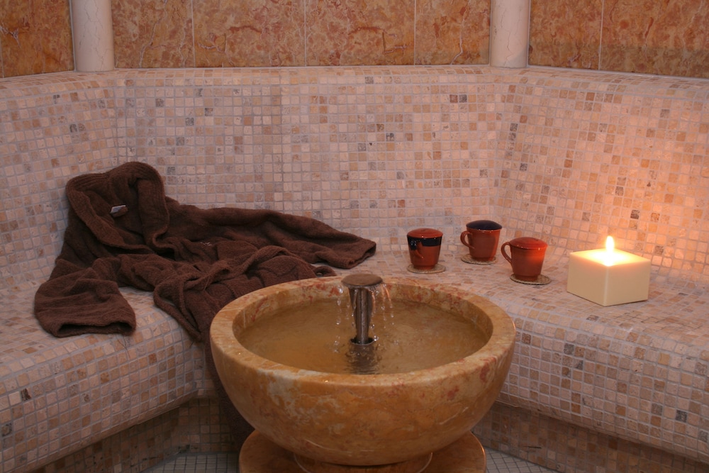 Paradise Hotel and Wellness 25/49