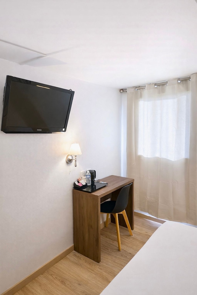 Hotel Le Relais Pau Lons 8/53