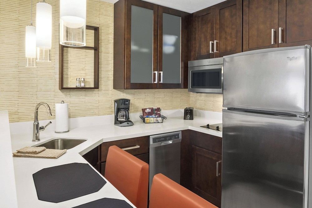 Residence Inn St Paul Woodbury 31/33