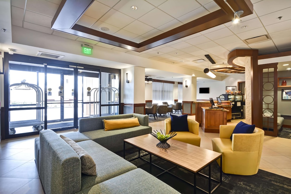 Hyatt Place Kansas City/Overland Park/Metcalf 11/64