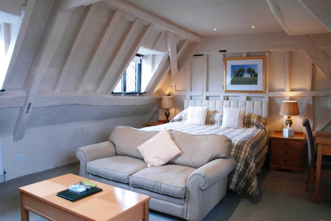 Marlborough Arms Hotel 23/41