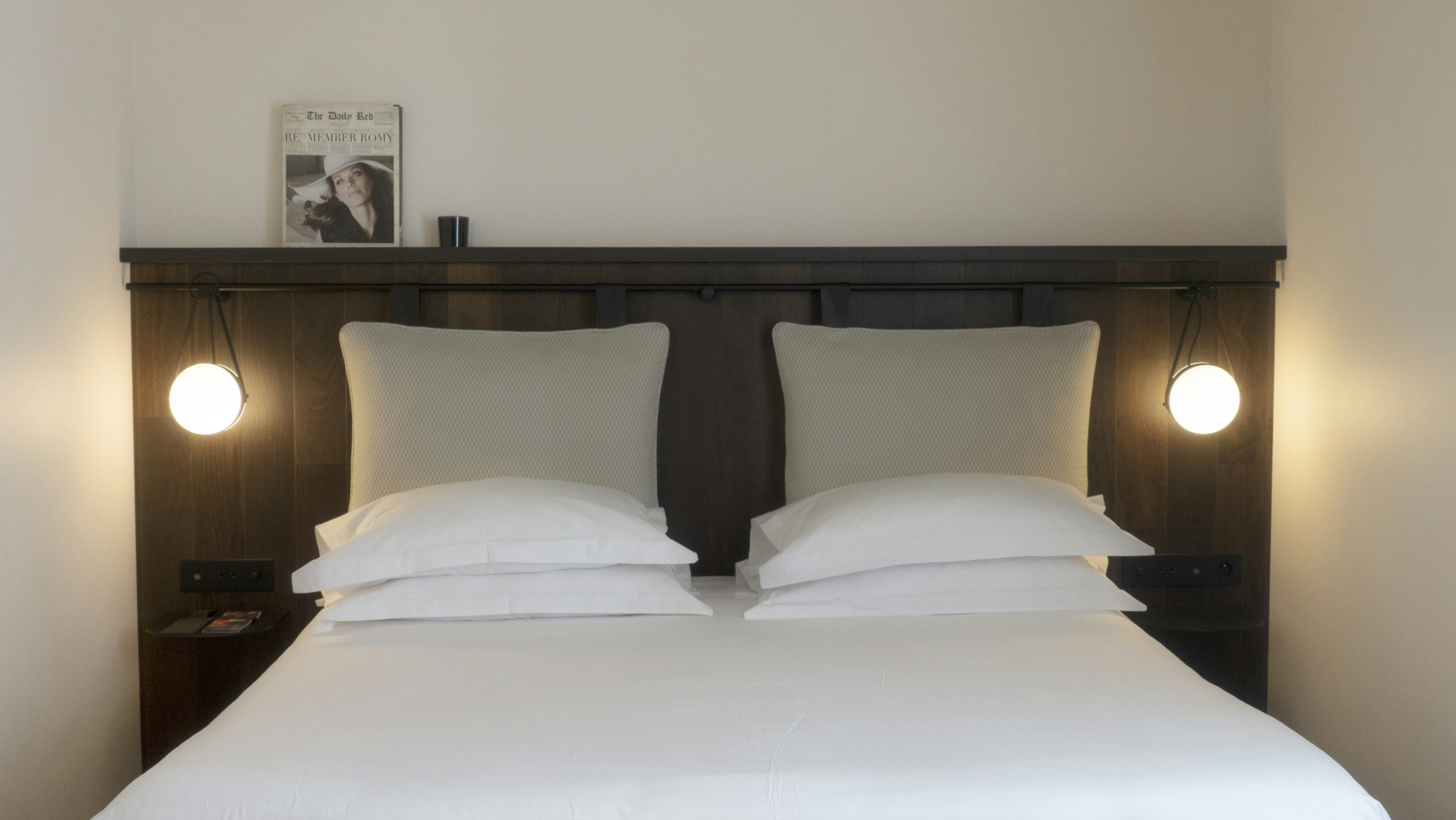 Hotel Bourg Tibourg 6/16