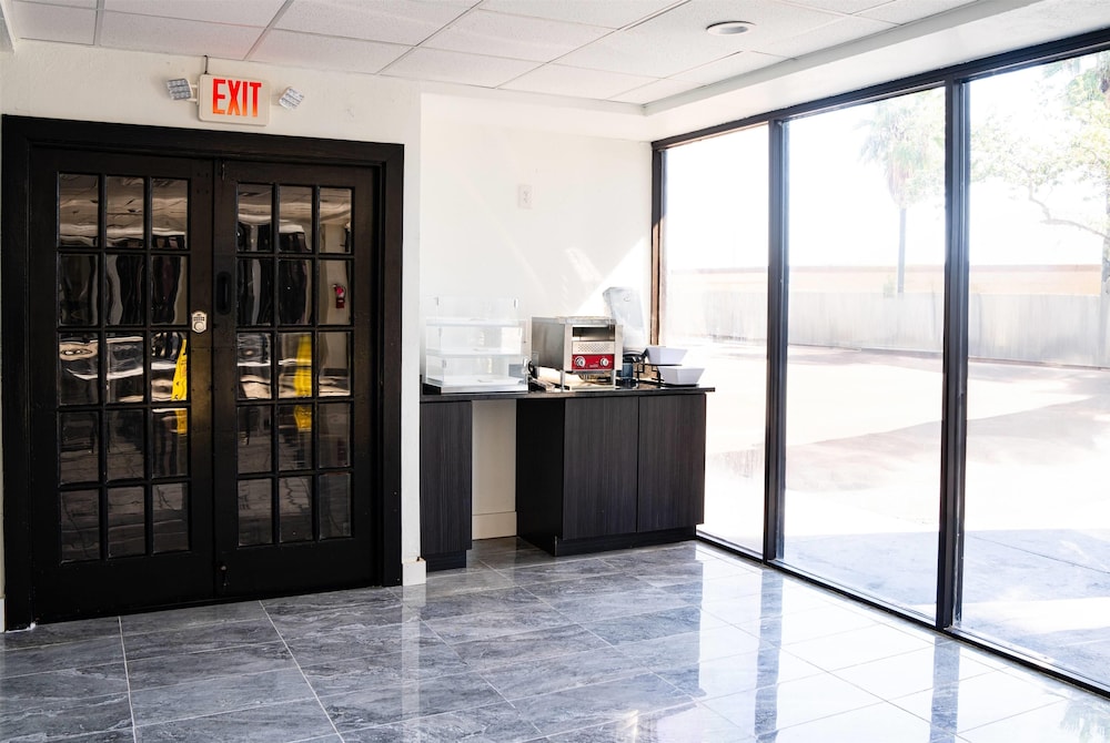 Baymont by Wyndham Corpus Christi Airport 5/50