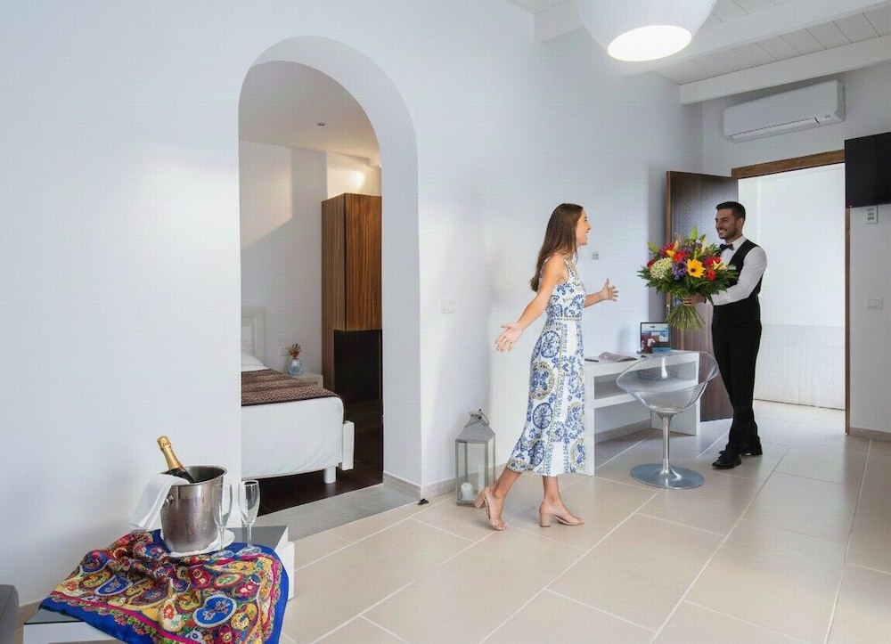 Marina 10 Boutique Design Hotel 4/46