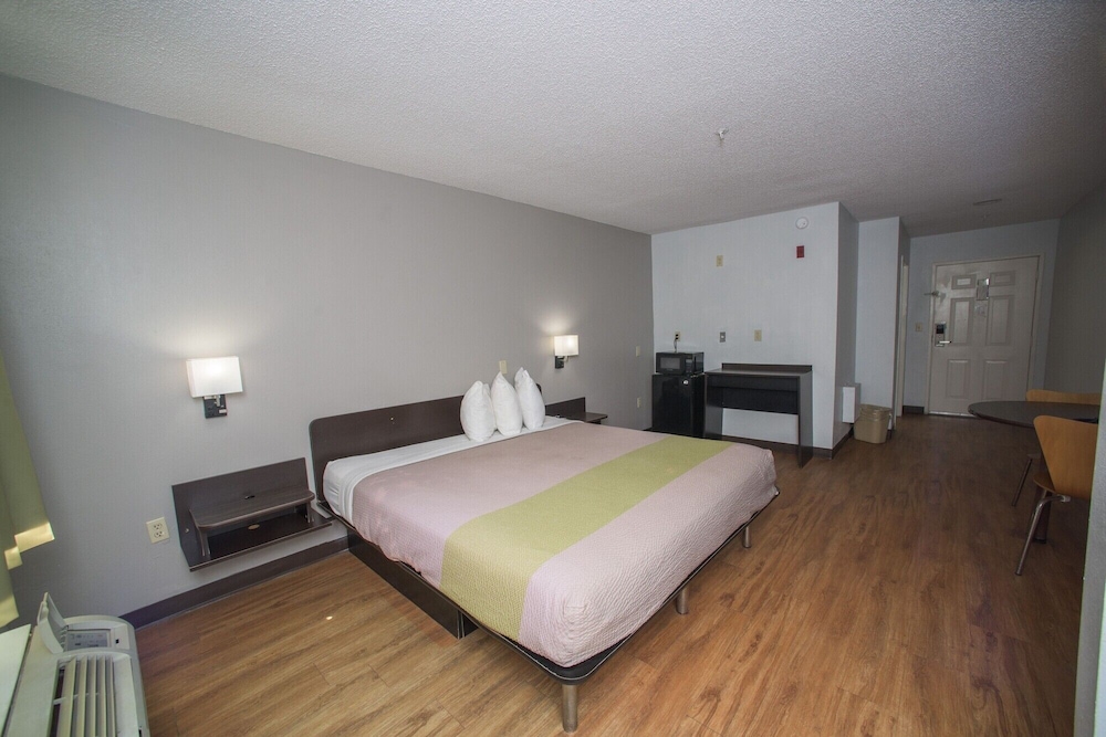 Motel6 New Iberia, LA 18/58