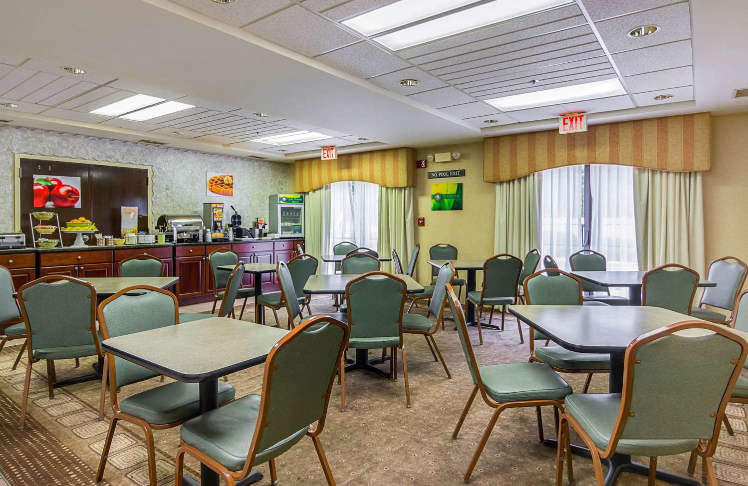 restaurant cafeteria