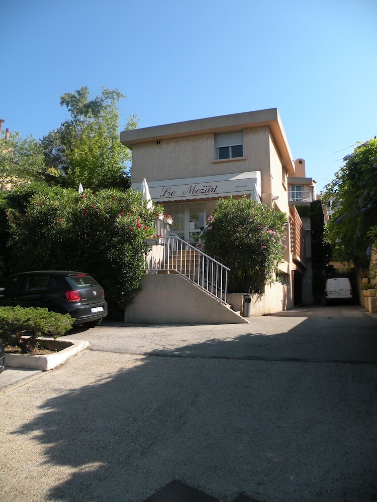 HOTEL LE MOZART 5/34