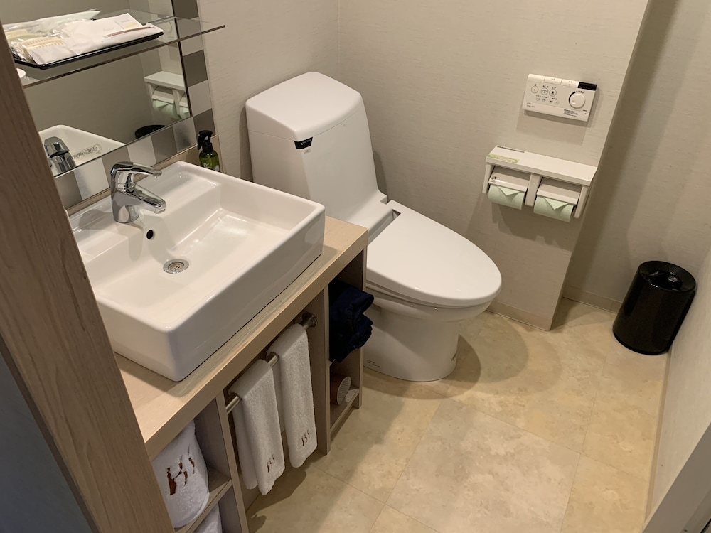 K s Street Hotel Miyazaki (ex Ms Hotel Clair Miyazaki) 49/50