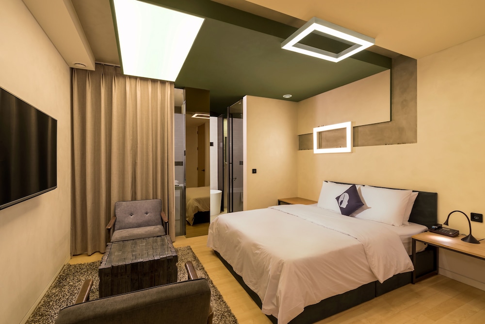 Hotel The Designers Cheongnyangni 7/59