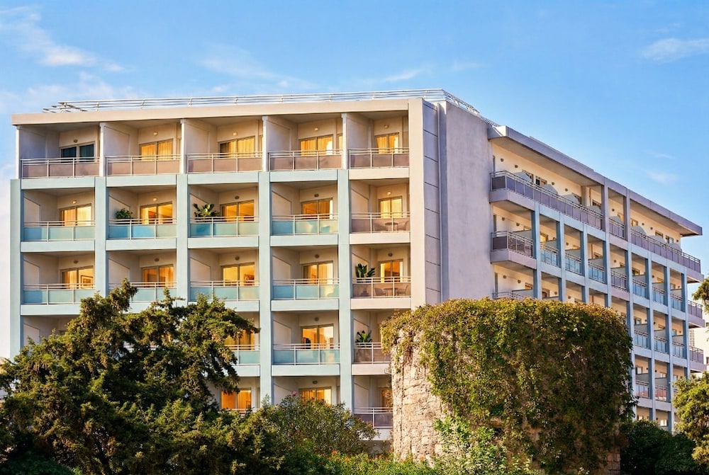 Aquamare Hotel photo1