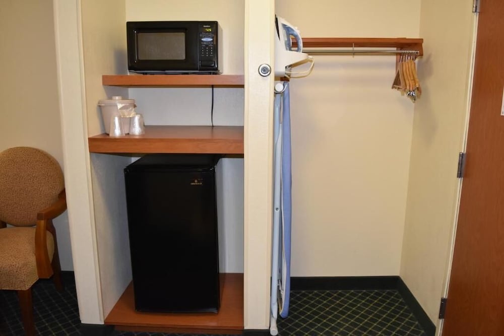 Motel6 Anderson, IN - Indianapolis 49/56
