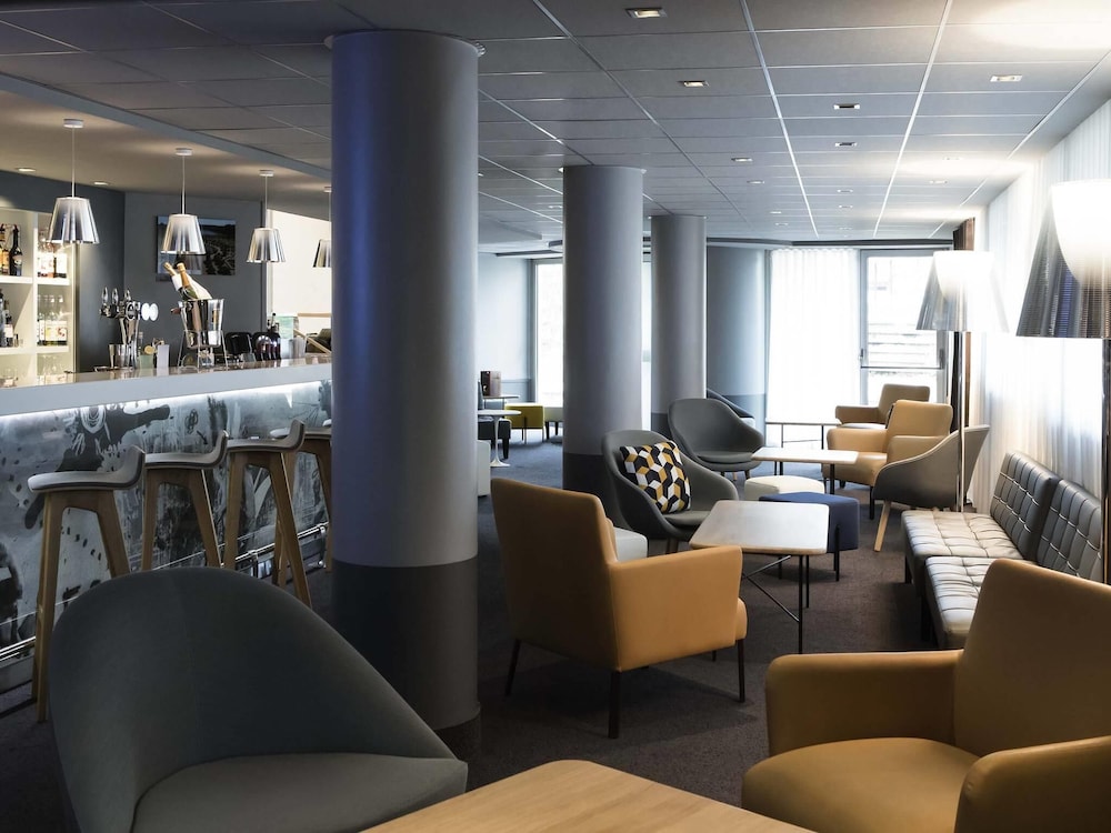 NOVOTEL CHATEAU DE VERSAILLES 48/72