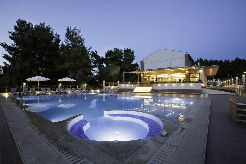 Simeon Hotel 48/49
