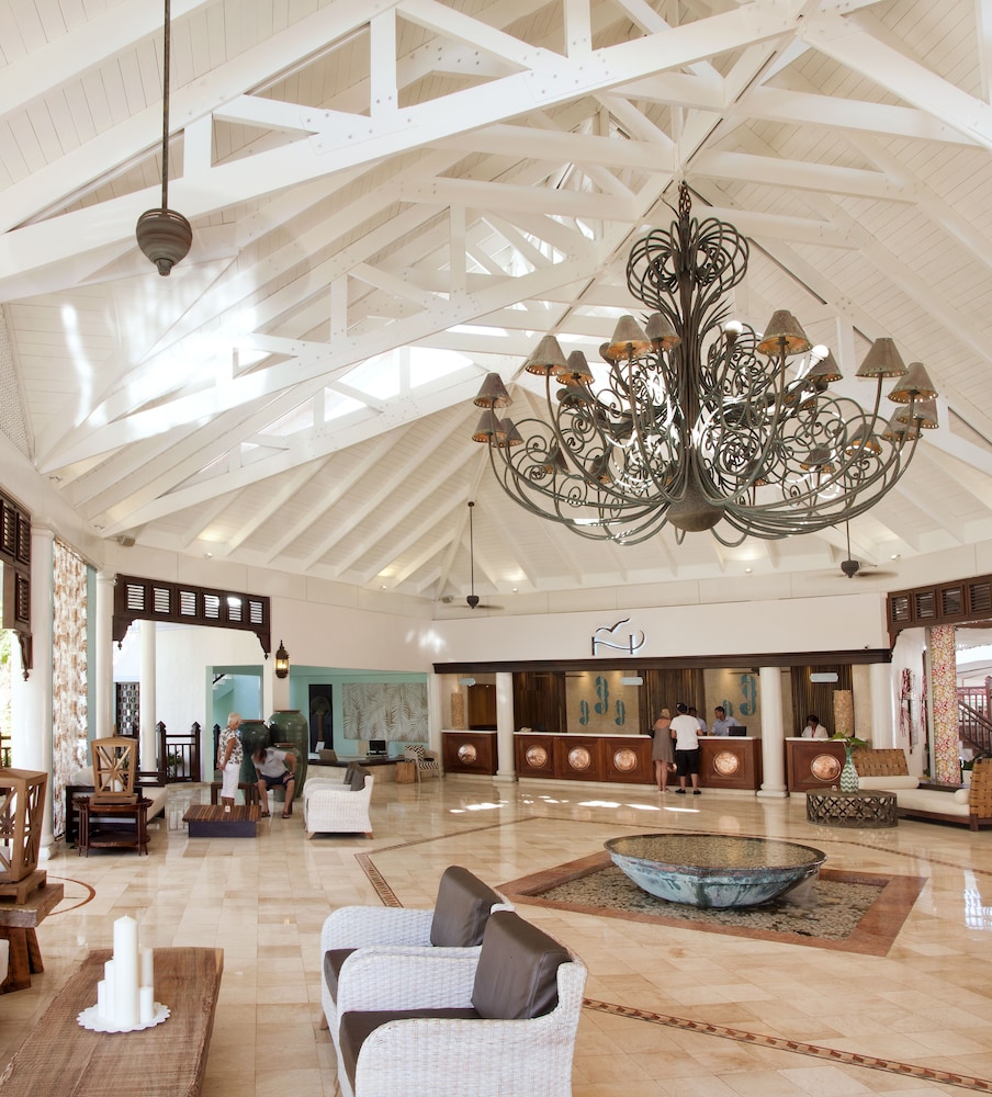 Gran Ventana Beach Resort 12/69