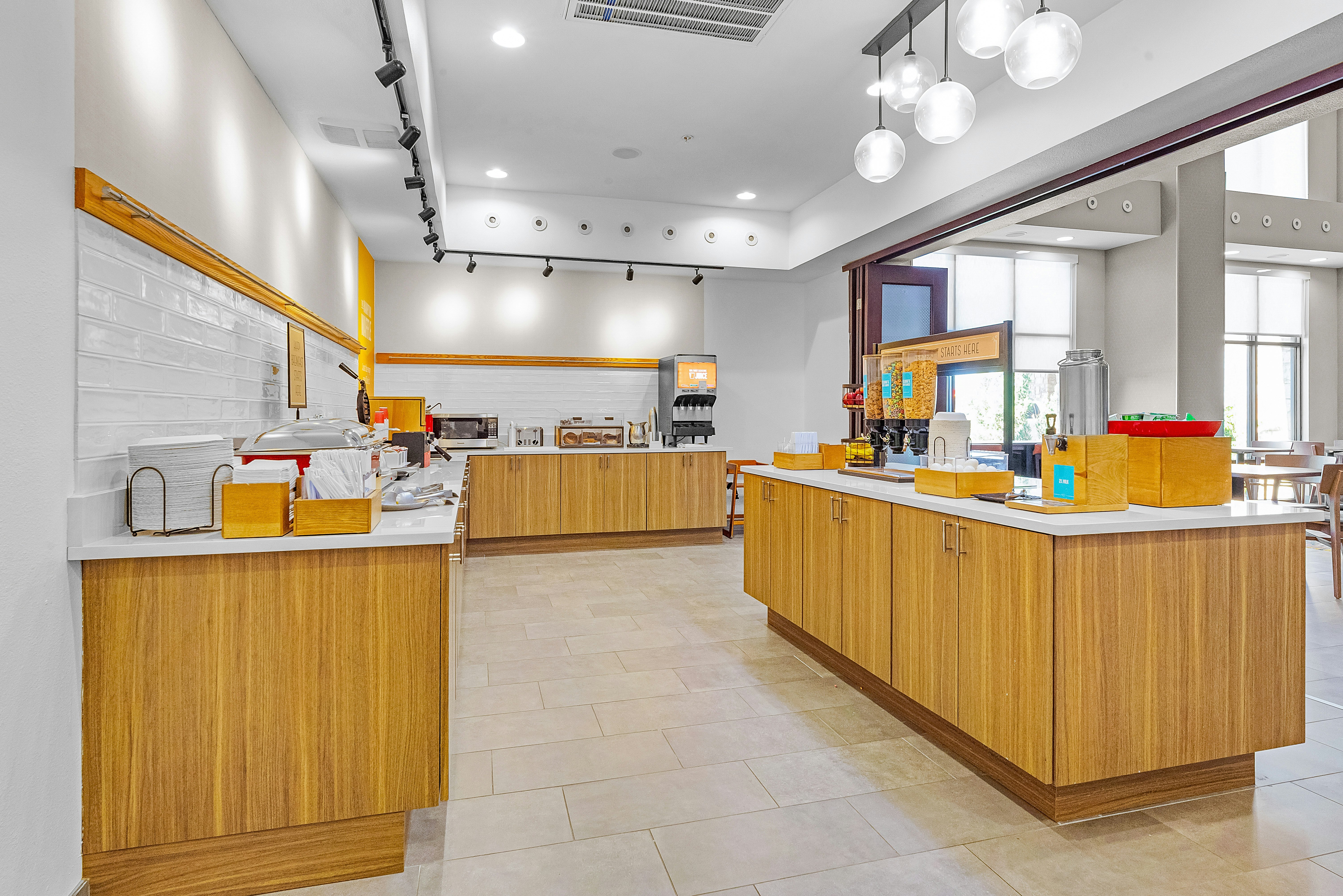 Hampton Inn & Suites New Braunfels 12/66