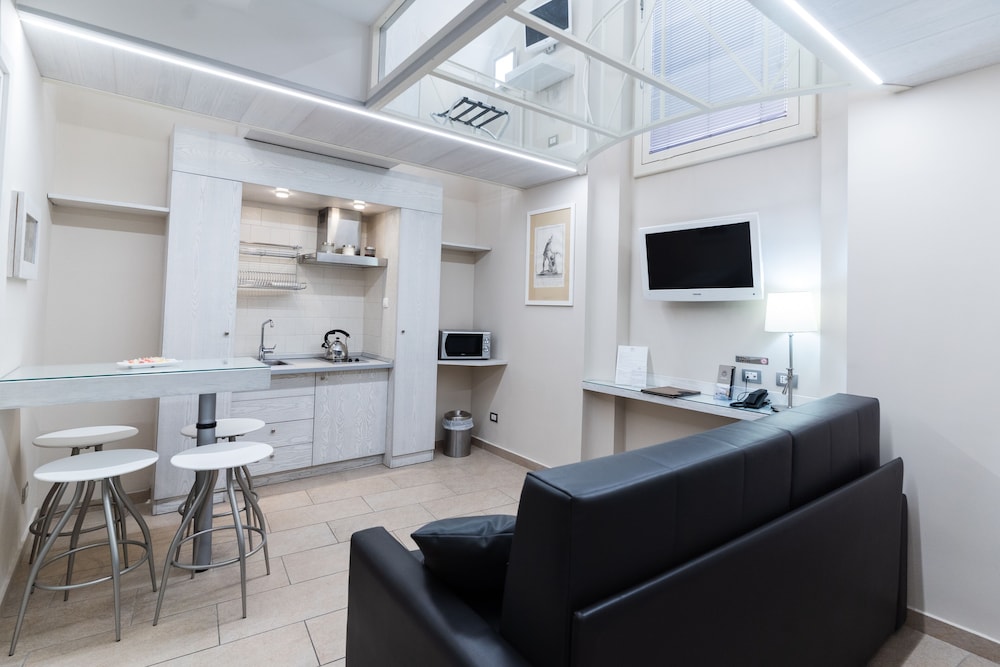 Magi House 24/50