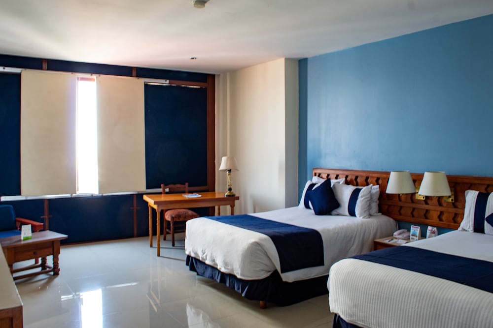 Hotel Mision Guadalajara 23/64
