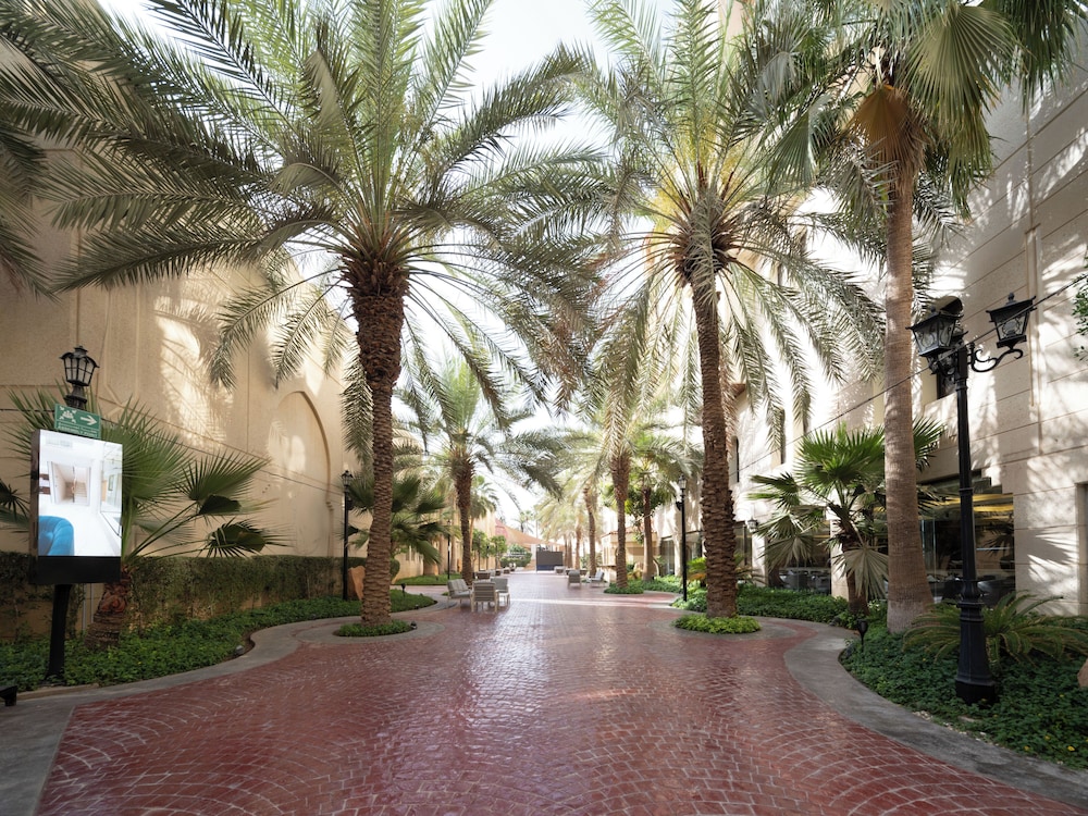 فندق مداريم كراون(Madareem Hotel) 79/81
