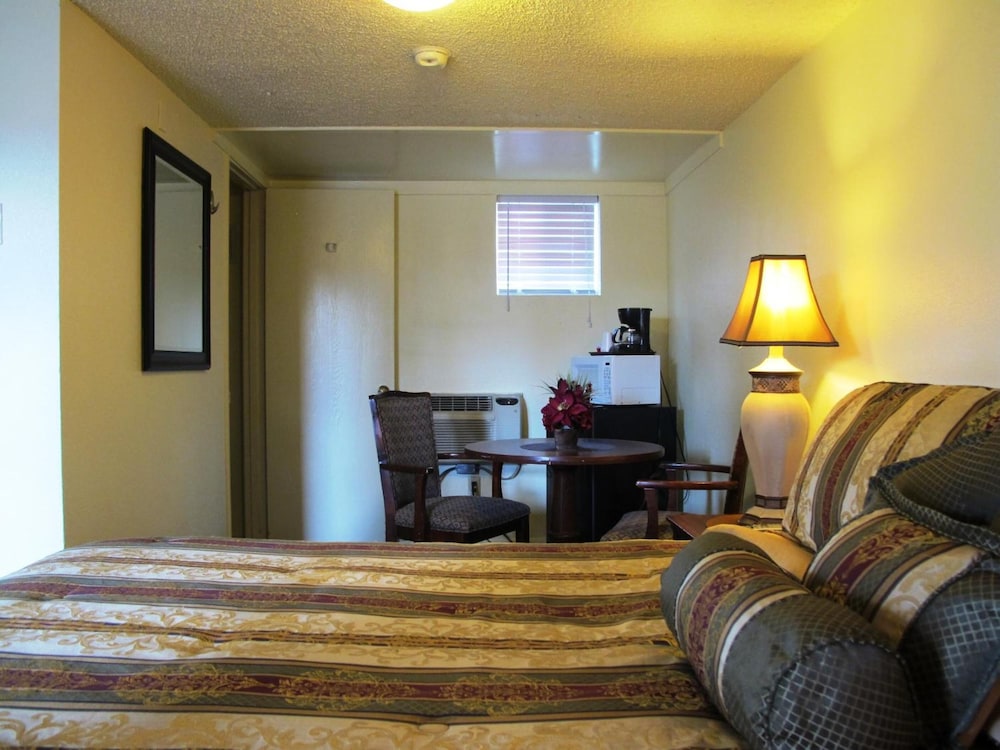 Sonoma Lodge 45/62