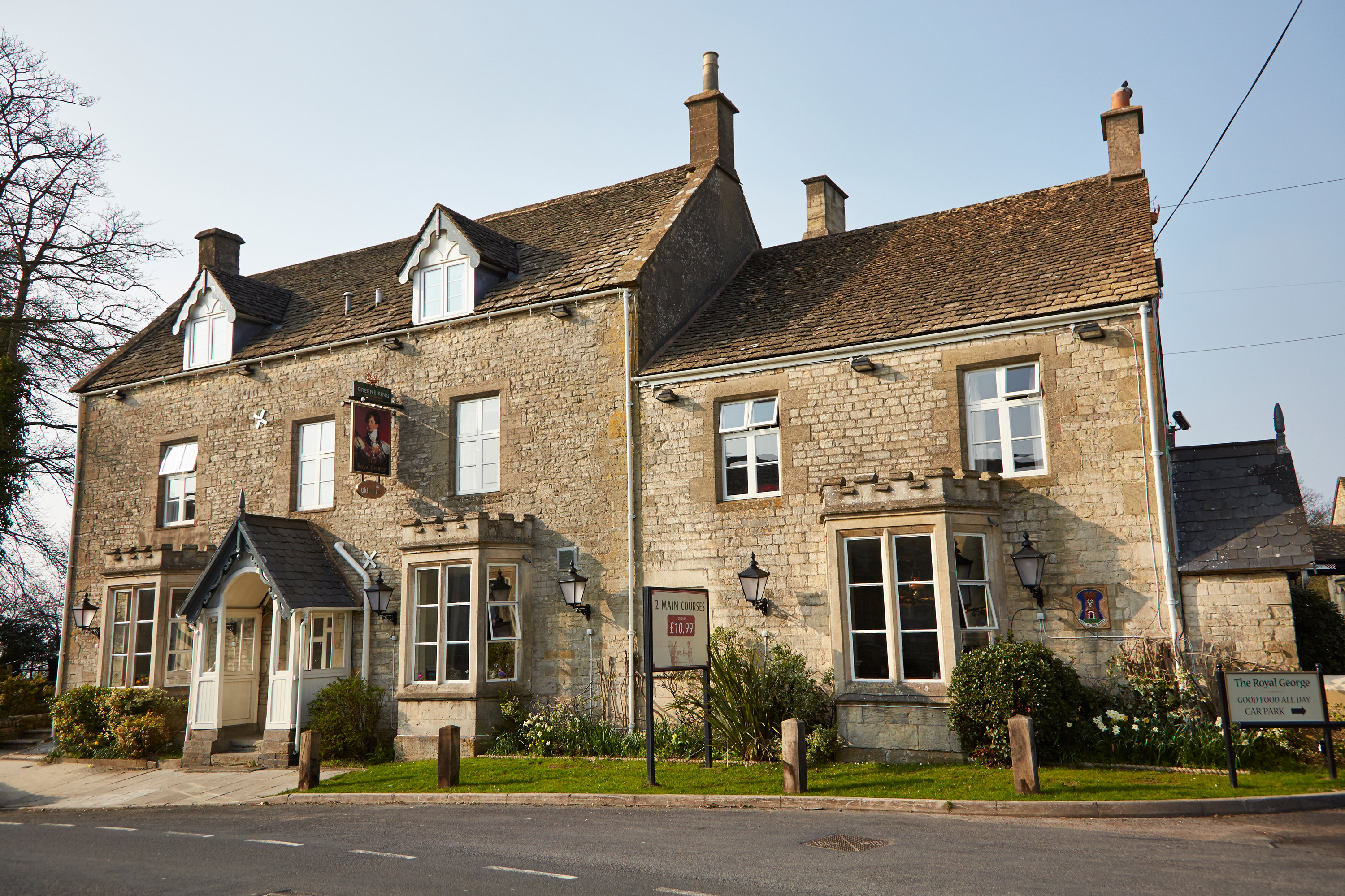 Royal George Hotel 28/32