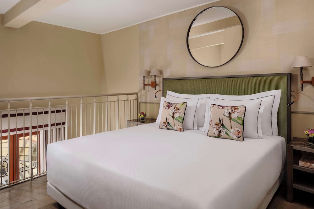 Junior Suite, King Bed