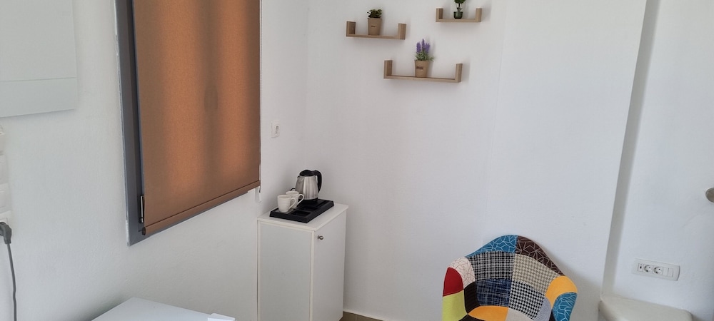 Thira S Dolphin Hotel 31/72