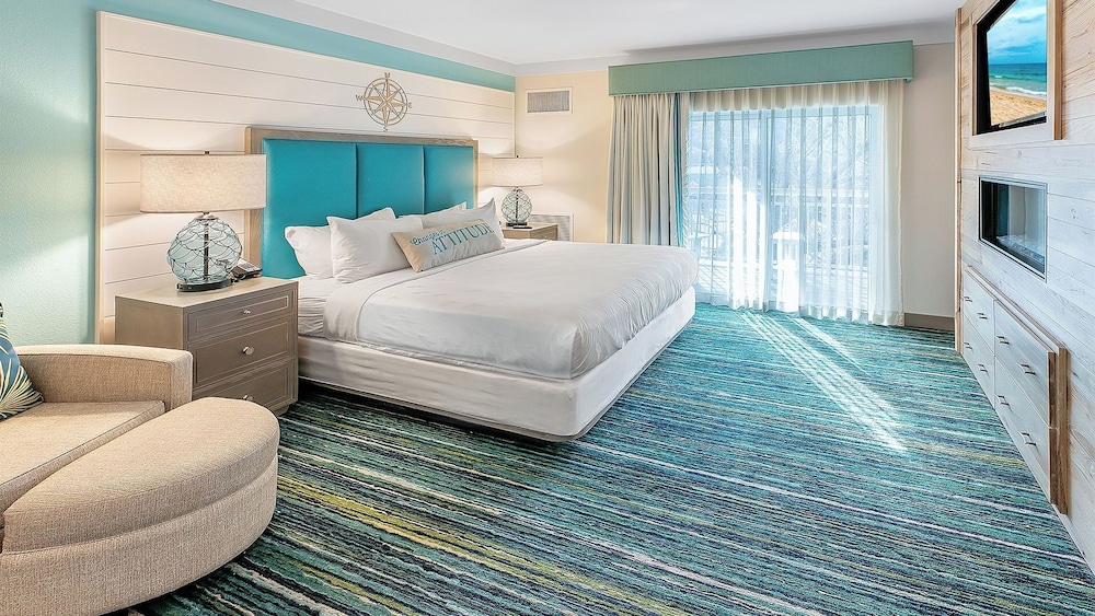 جناح بريميوم بسرير كينج بغرفة نوم واحدة مع أريكة