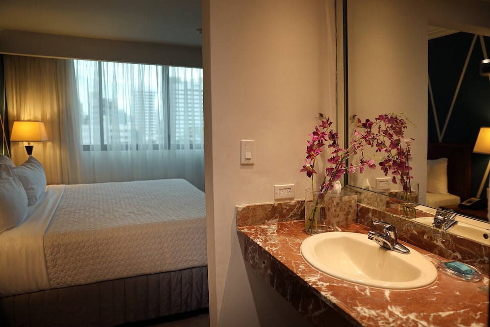 Crowne Plaza Panama 26/80