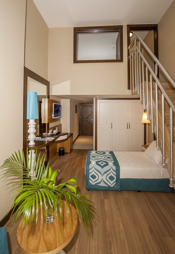 Dream World Resort 10/36