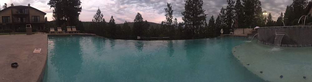 Mountain Lake Lodge 5/68