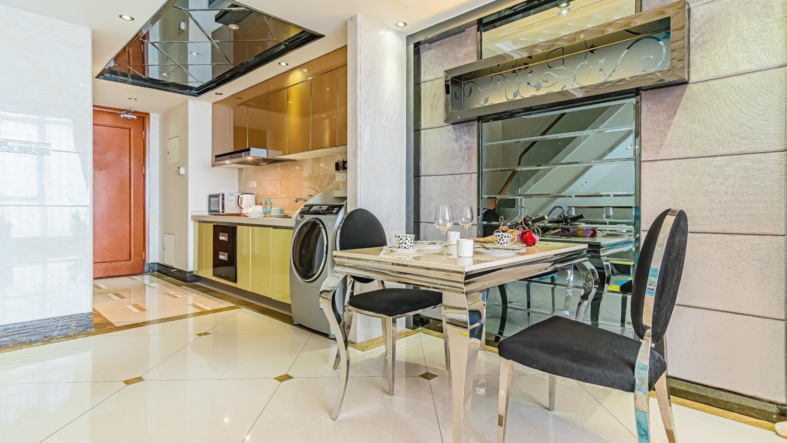 South North International Apartment 41/45