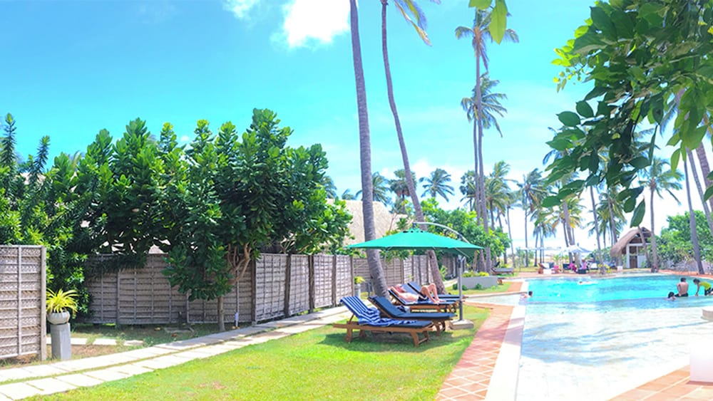 Blue Whale Beach Boutique Resort 17/29