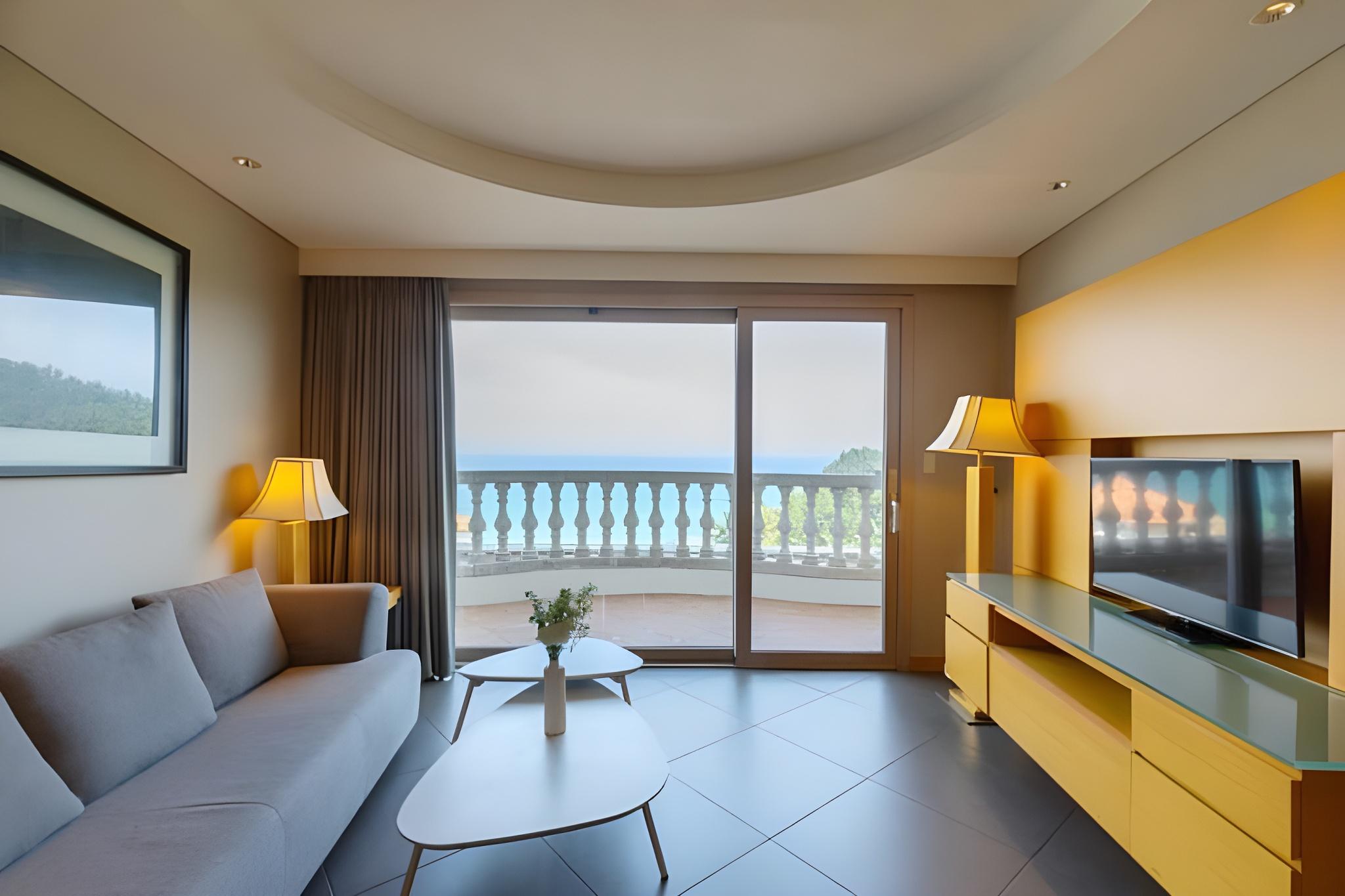 Ambassador, Silver, Double Bed, Ocean View