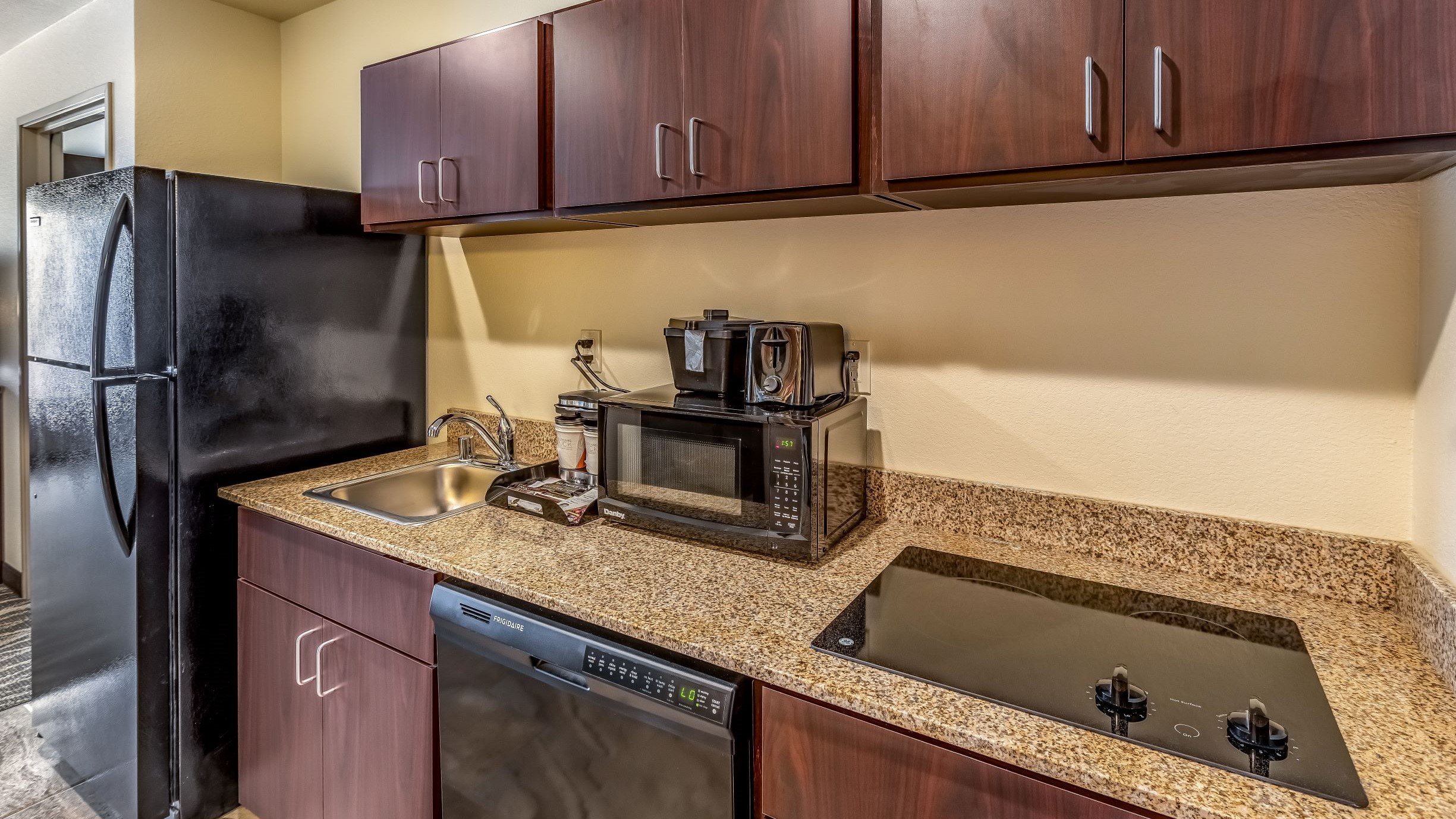 Cobblestone Hotel & Suites - Hartford 57/57