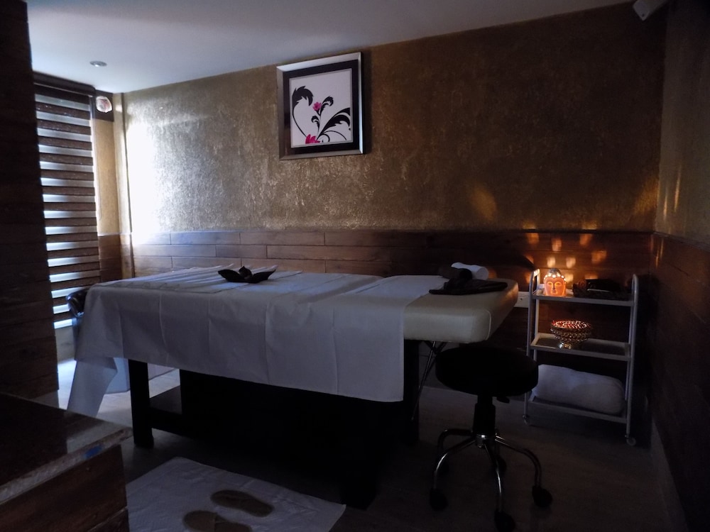 Aamari Resorts 37/51