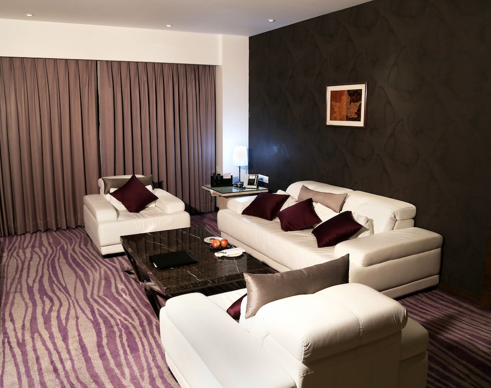 Park Inn by Radisson Navi Mumbai 30/44