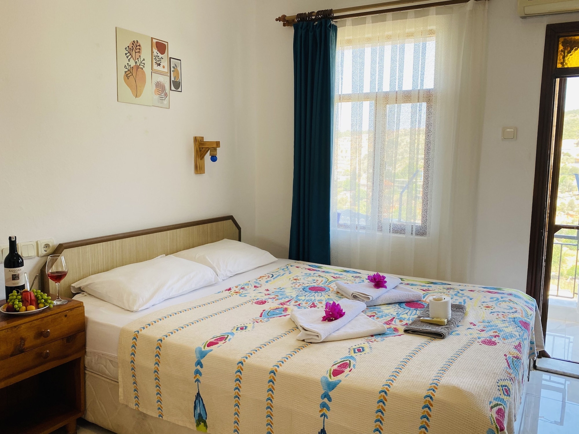 PANORAMIC, DOUBLE OR TWIN BED