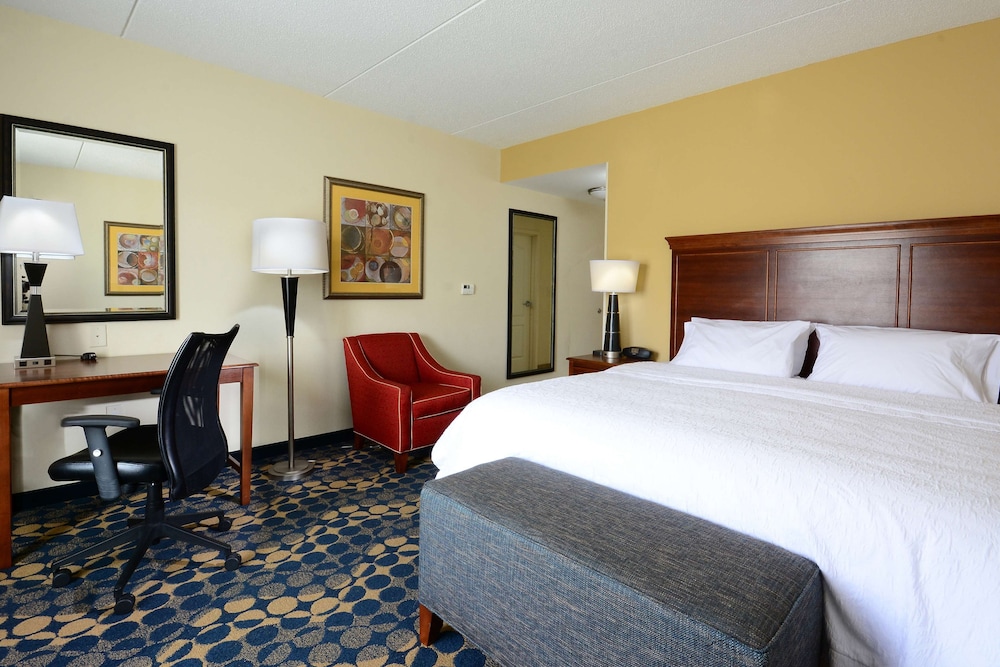 Hampton Inn Suites Durham North I85 23/53