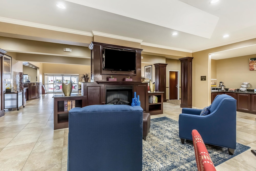 Comfort Suites Houston IAH Airport - Beltway 8 28/45