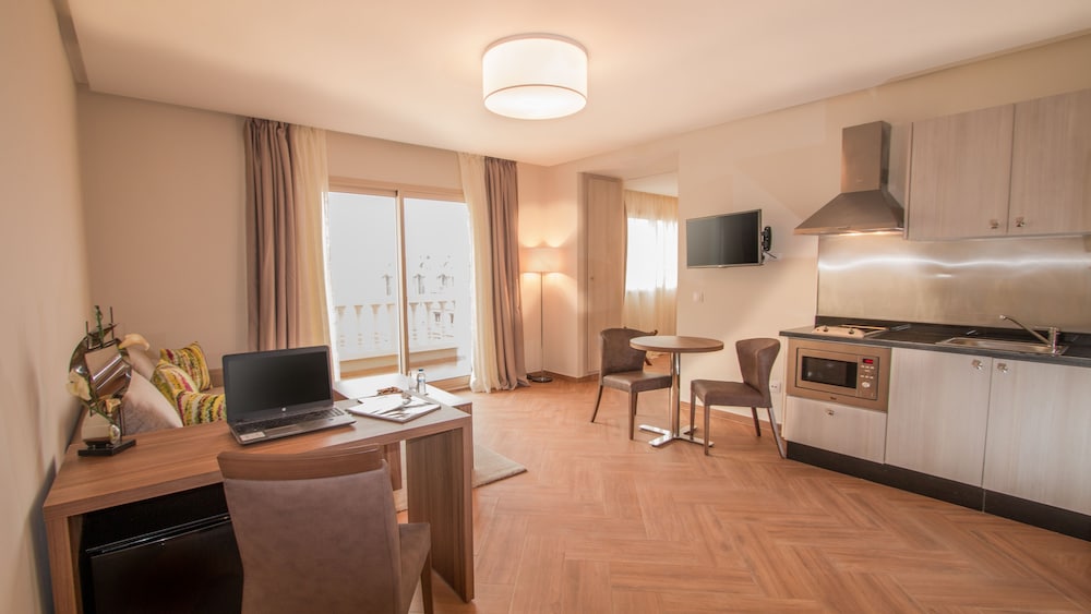 Melliber Appart Hotel 63/75