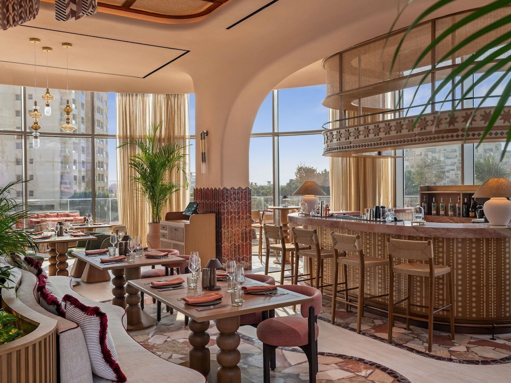 SO/RAS AL KHAIMAH ADULTS ONLY 13 44/55
