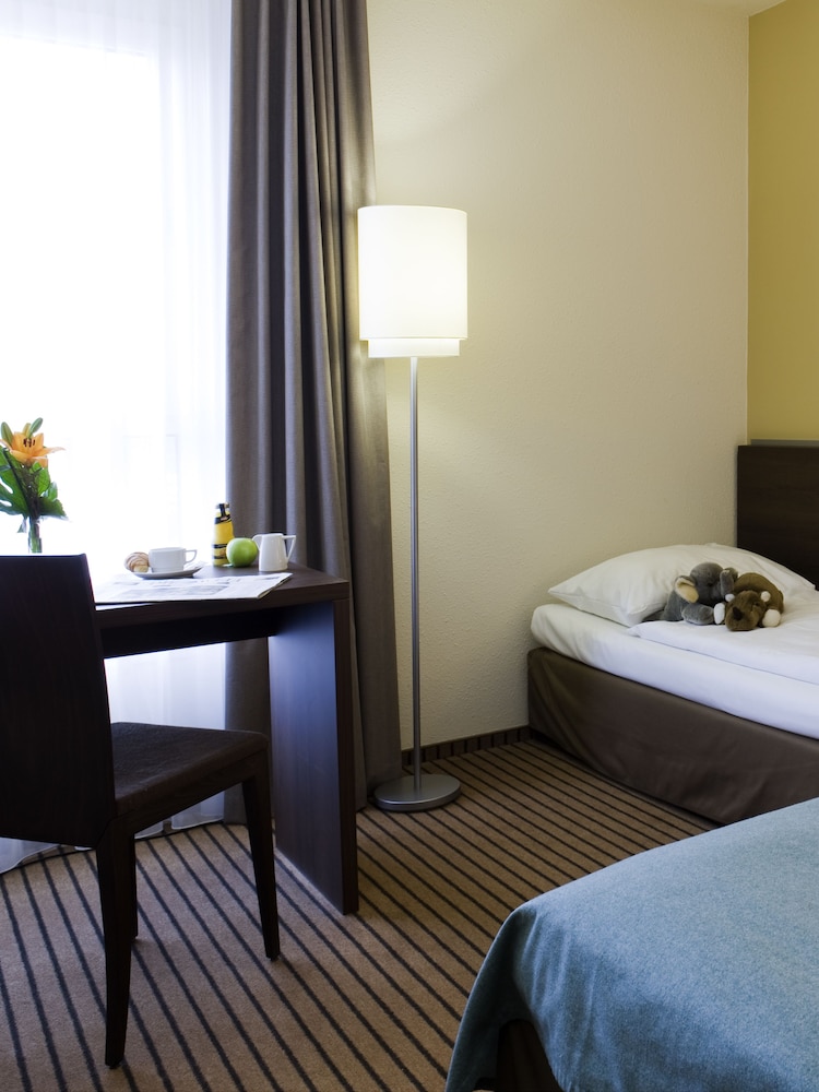 Mercure Hotel Munich Neuperlach South 17/69