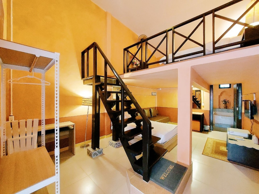 RETRO BOX HOTEL CHUMPHON photo4