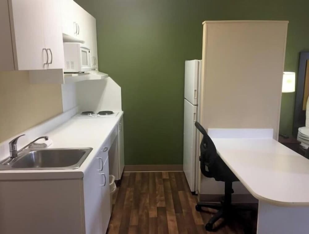 Studio 6 Extended Stay Rochester Greece NY 34/57